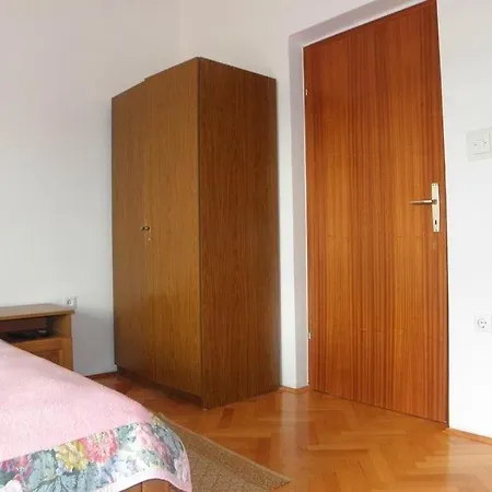 In With Sea View, Balcony, Air Conditioning, Wi-fi
