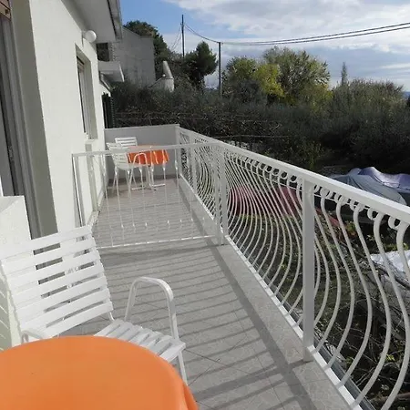 In With Sea View, Balcony, Air Conditioning, Wi-fi Duce